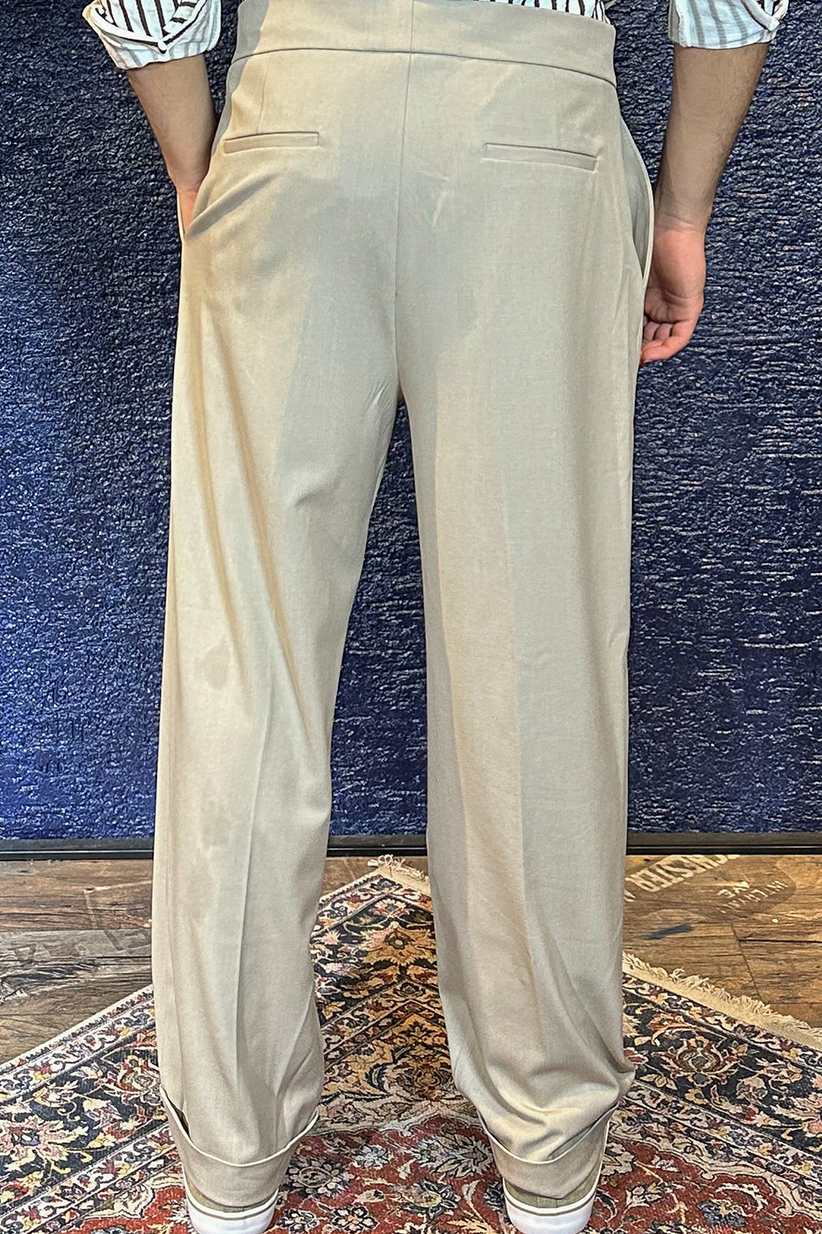 Anti Ludovico Bej Baggy Kemer Detaylı Kumaş Pantolon