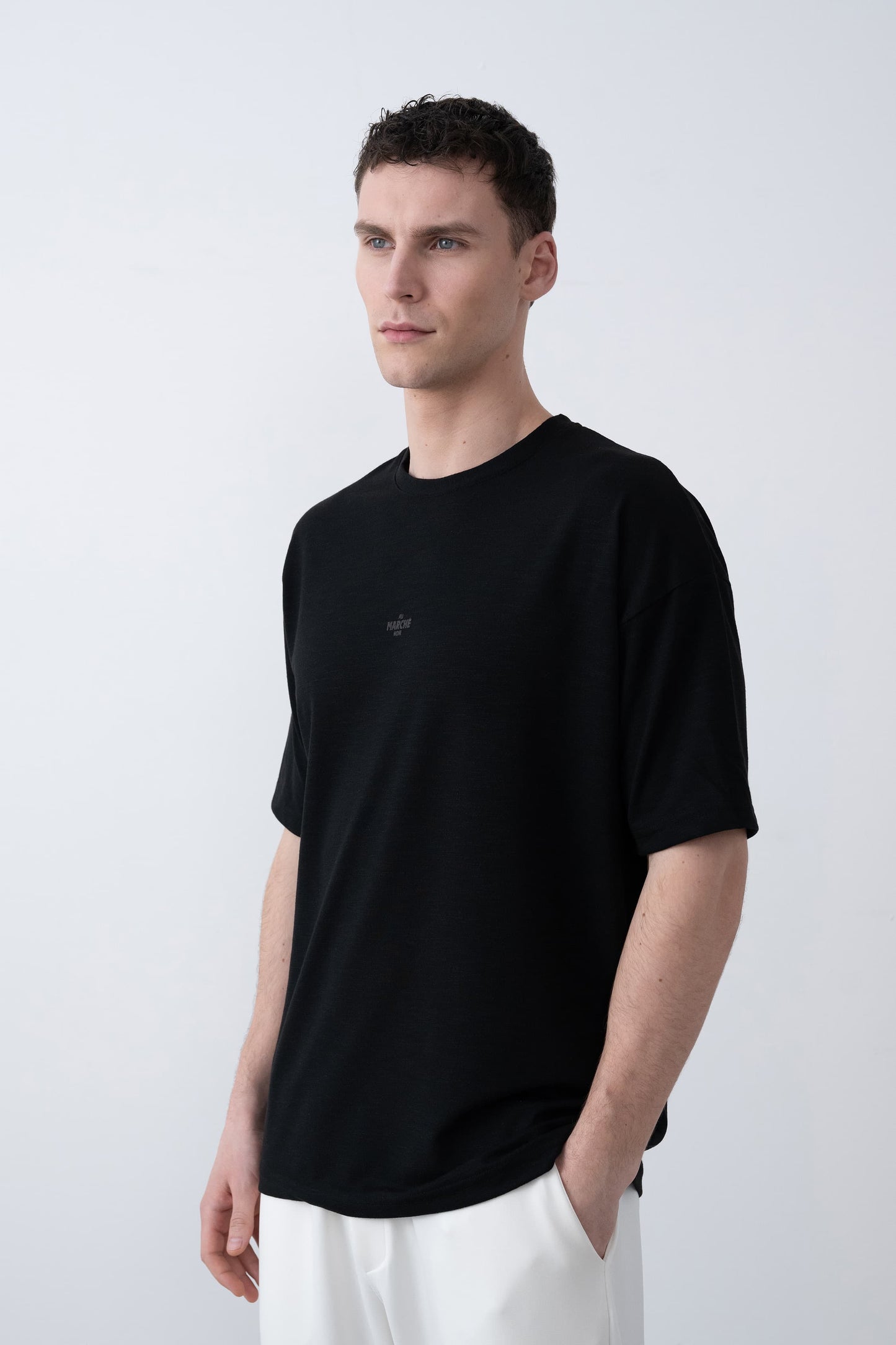Au Marché Noír Yazılı Oversize T-shirt - Polyester Konfor ve Modern Tasarım Siyah