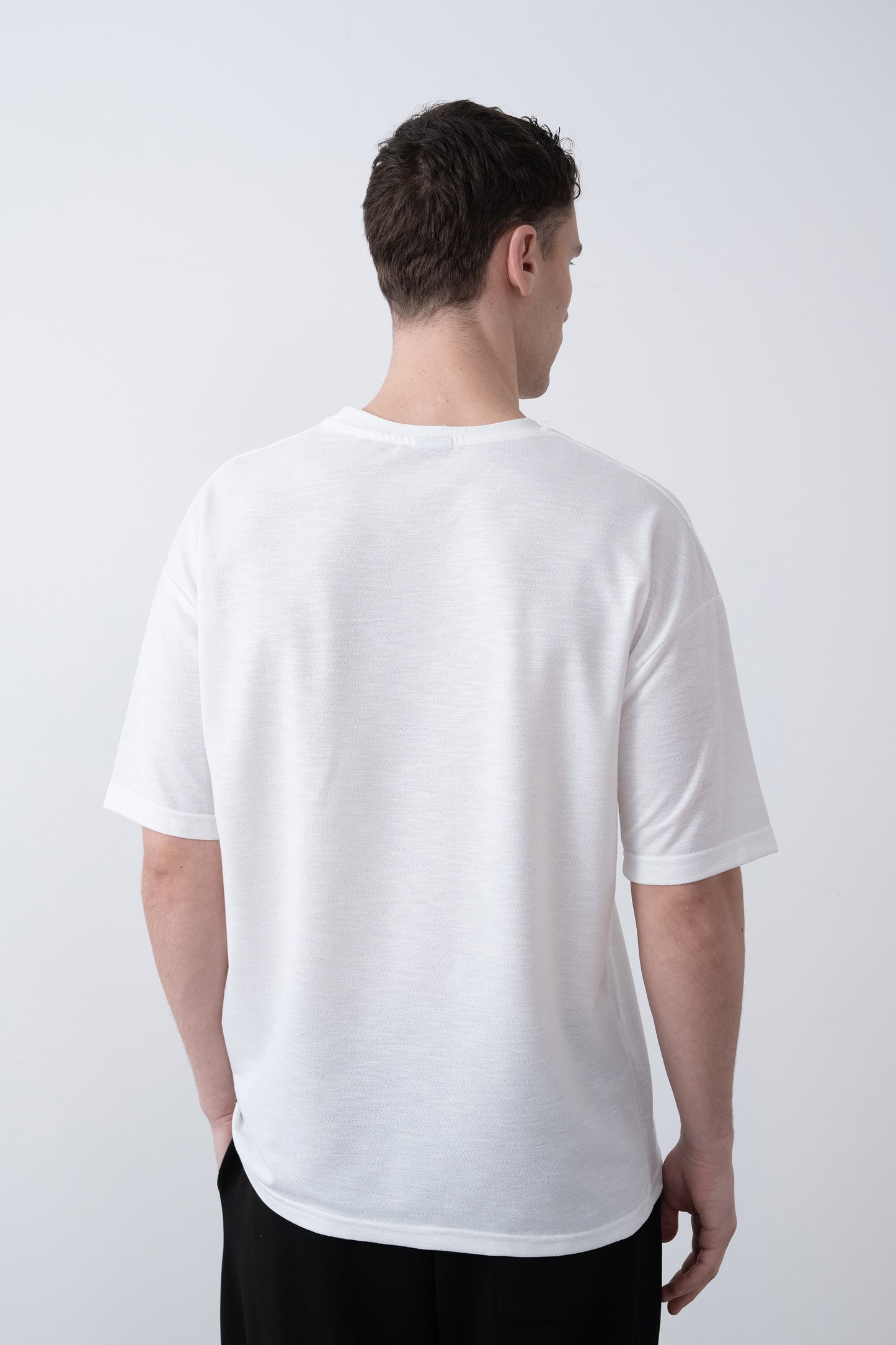 Au Marché Noír Yazılı Oversize T-shirt - Polyester Konfor ve Modern Tasarım Ekru