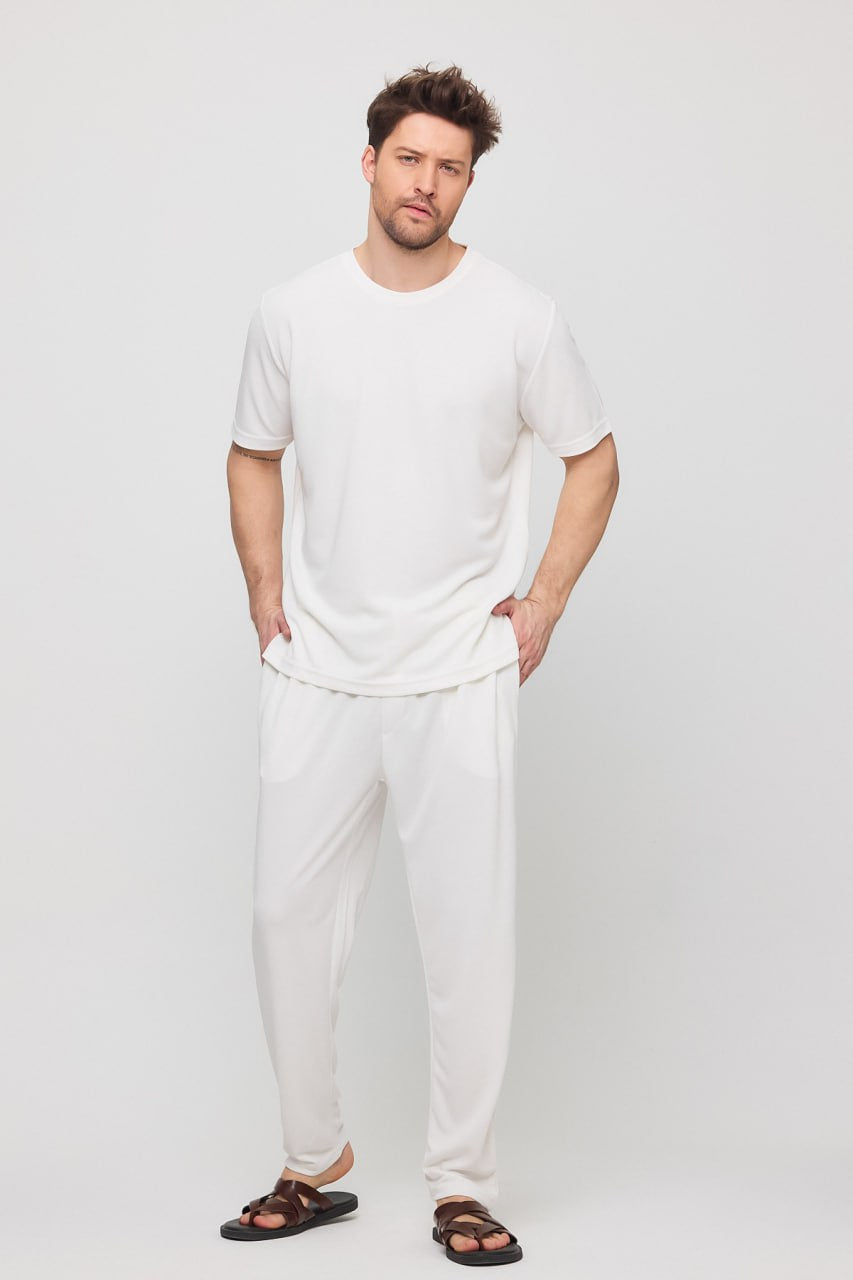 Bisiklet Yaka Oversize Modal Kumaş T-shirt - Konfor ve Şıklık - Ekru