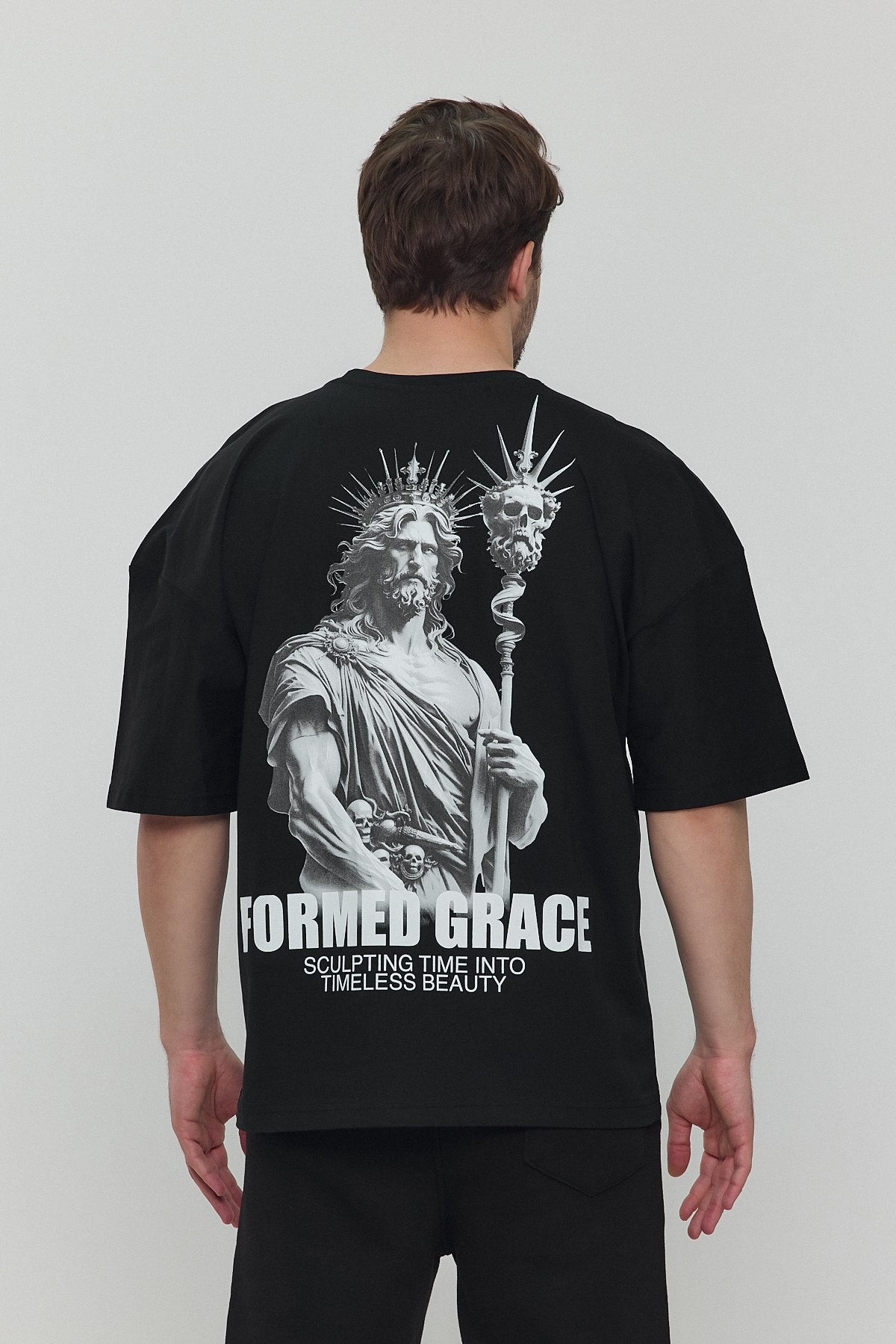 Hades Baskılı Oversize T-shirt - Pamuklu Konfor ve İkonik Tasarım Siyah