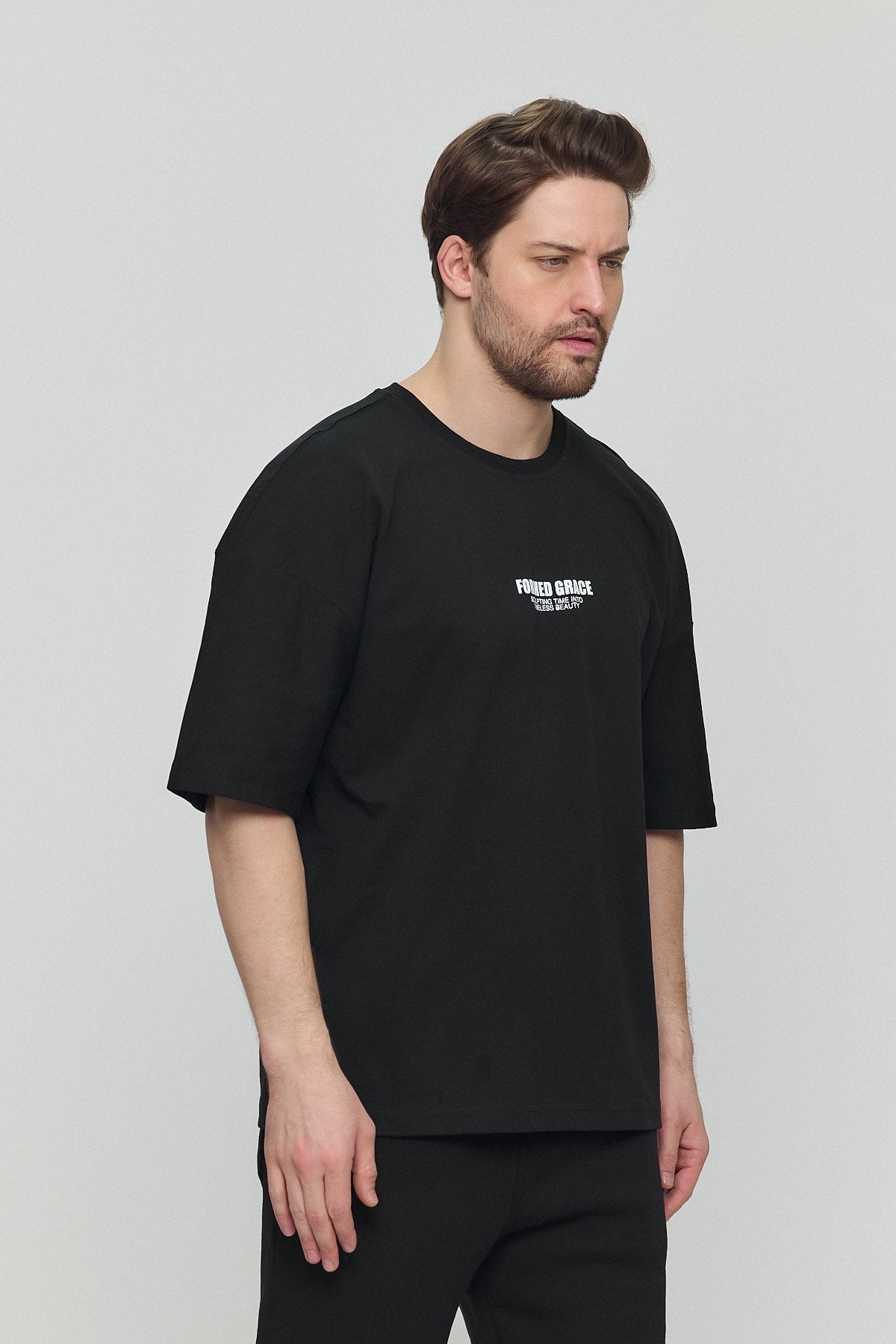 Hades Baskılı Oversize T-shirt - Pamuklu Konfor ve İkonik Tasarım Siyah