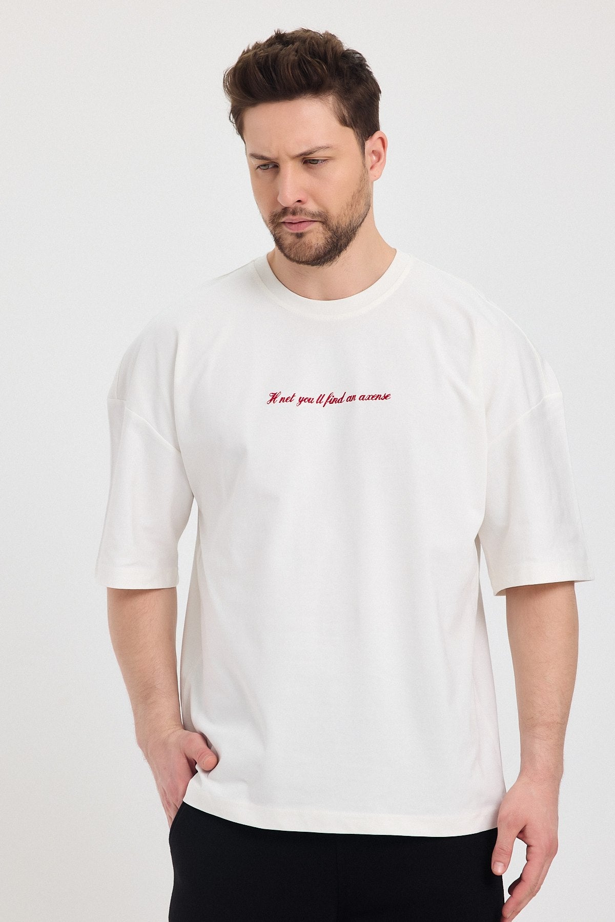 North Up Nakışlı Sırtı Halı Desenli Oversize T-shirt - Pamuklu Konfor ve Şık Tasarım