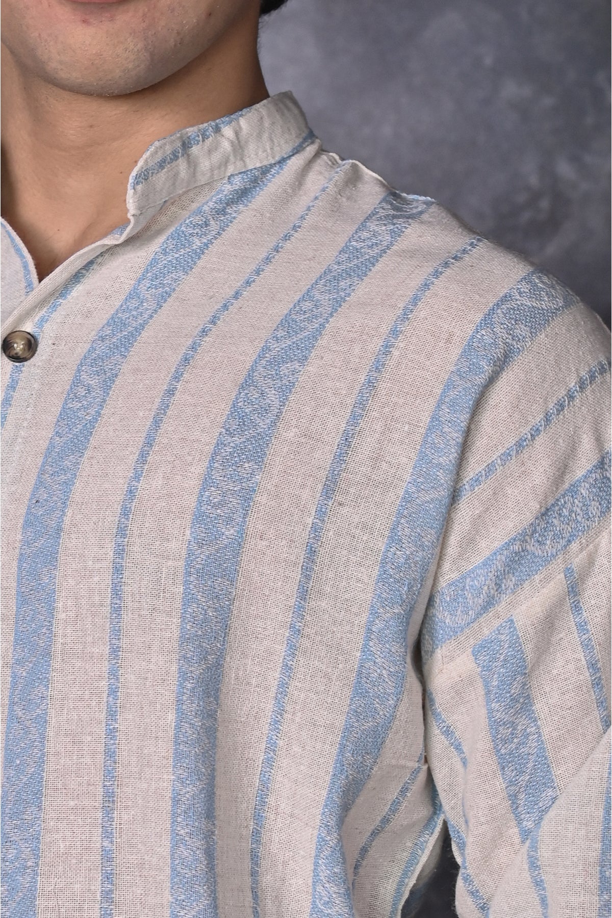 Hakim Yaka Çizgili Keten Erkek Gömlek - Krem