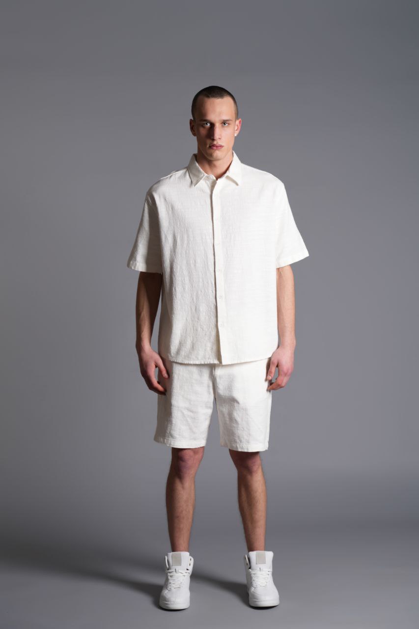 Yaka Garnili Nakışlı Keten Gömlek - Şık ve Konforlu Pamuklu Keten Kumaş Ekru