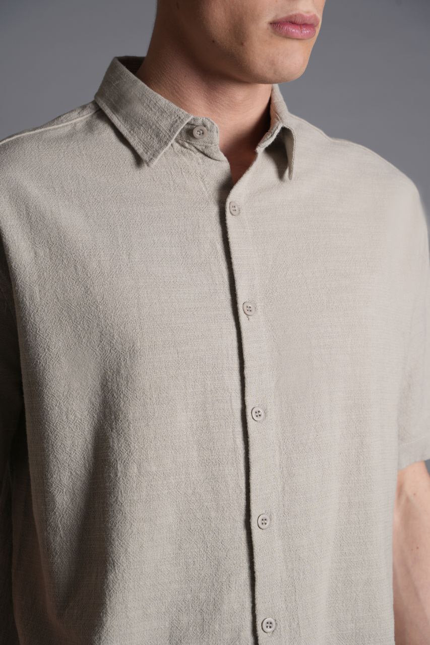 Yaka Garnili Nakışlı Keten Gömlek - Pamuklu Yumuşak Dokusu ile Rahat Şıklık - Greenalmond