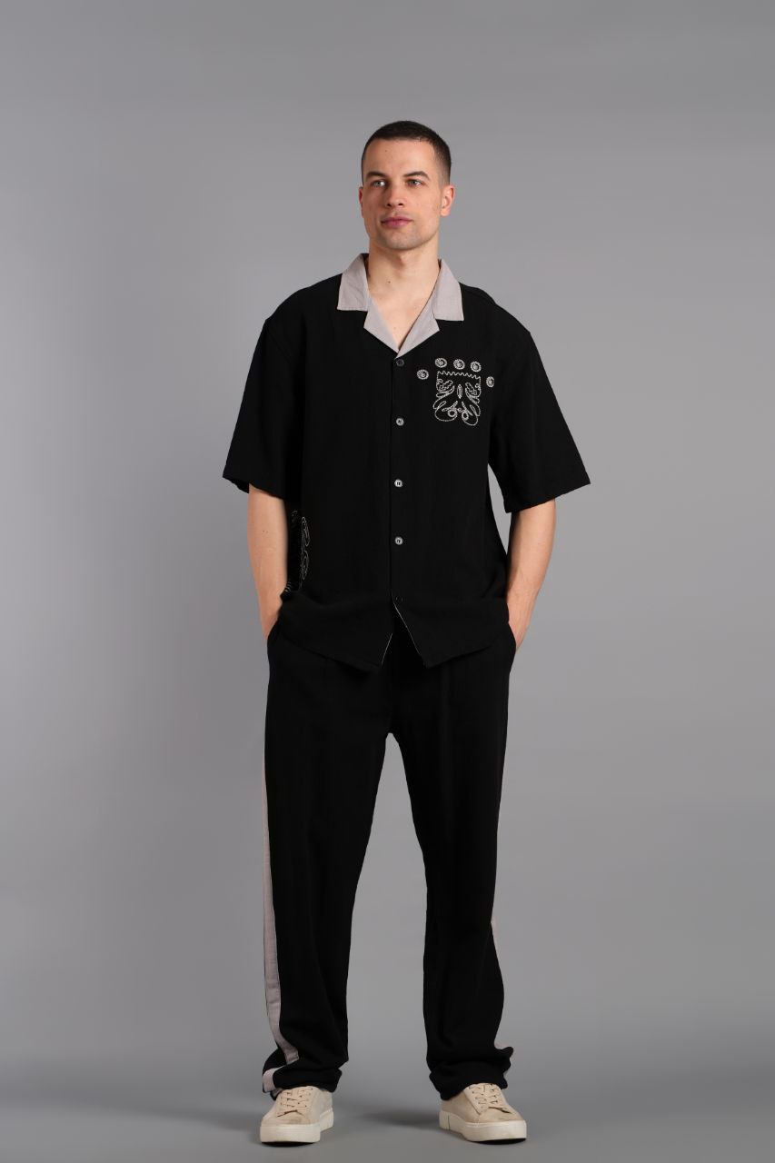 Yaka Garnili Nakışlı Keten Gömlek - Pamuklu Yumuşak Dokusu ile Rahat Şıklık - Siyah