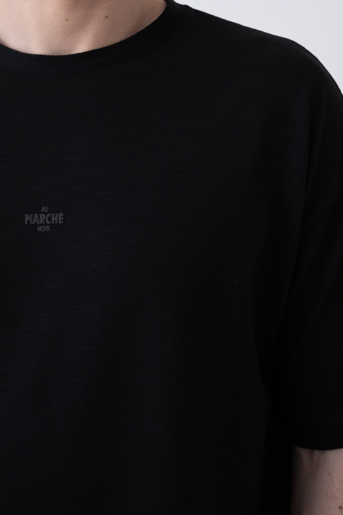 Au Marché Noír Yazılı Oversize T-shirt - Polyester Konfor ve Modern Tasarım Siyah