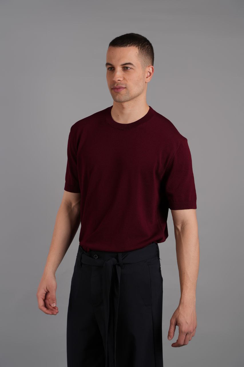 Bisiklet Yaka Basic Triko - Şıklık ve Konfor Bordo