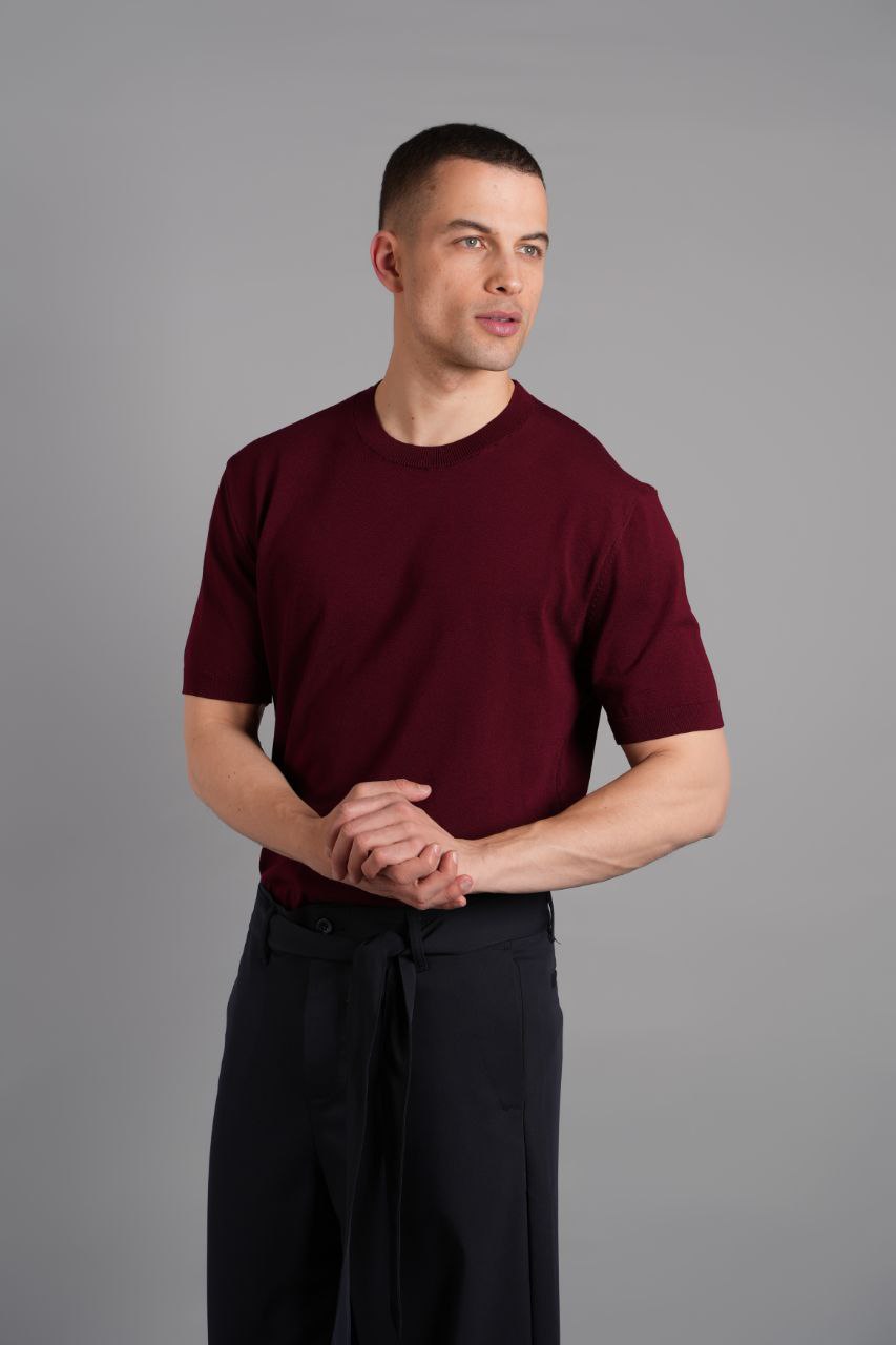 Bisiklet Yaka Basic Triko - Şıklık ve Konfor Bordo