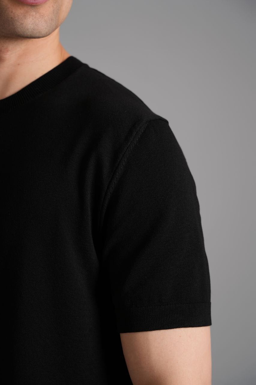 Bisiklet Yaka Basic Triko - Şıklık ve Konfor Siyah